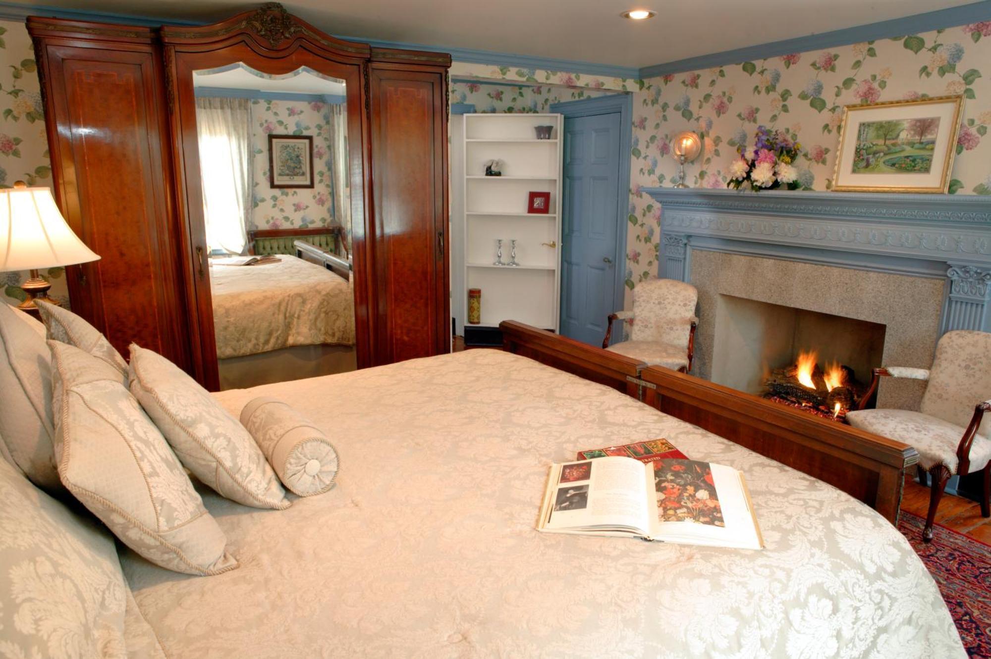 Cameron Estate Inn Mount Joy Chambre photo